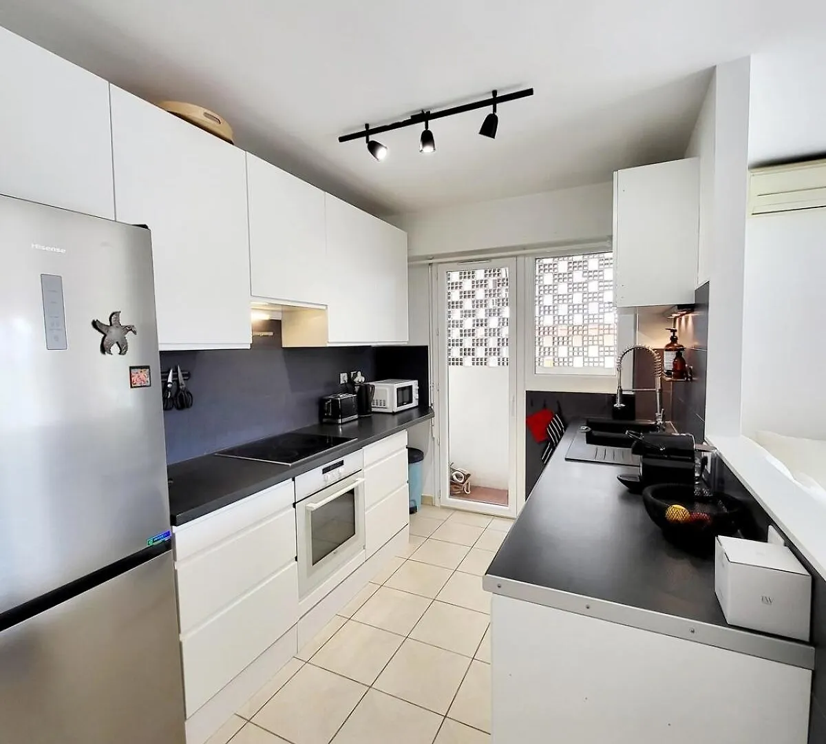 Center Of Antibes, Les Amaryllis - 3 Rooms, 5 Minutes From The Beaches Antibes