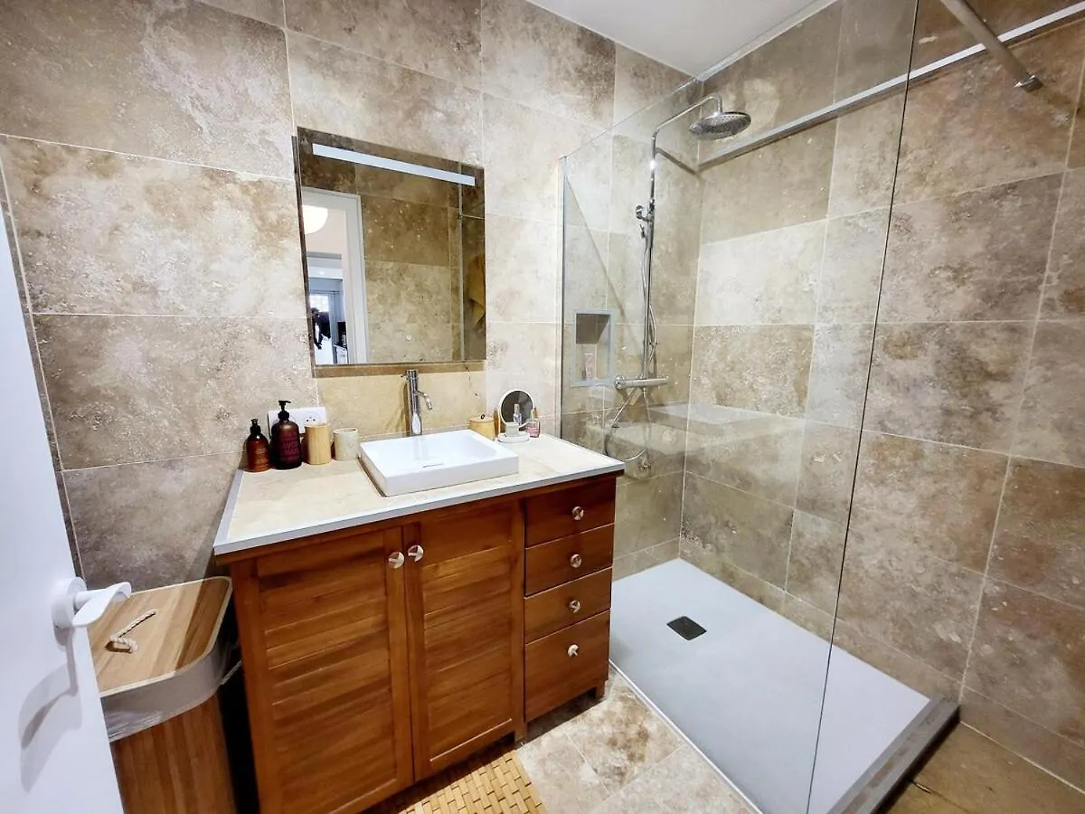 Center Of Antibes, Les Amaryllis - 3 Rooms, 5 Minutes From The Beaches 0*, Antibes